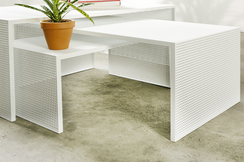 Dentro - tris di tavoli