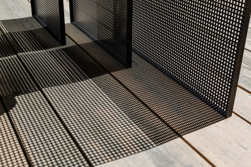 Dentro - tris di tavoli