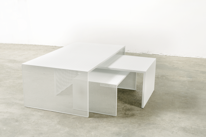 Dentro - tris di tavoli