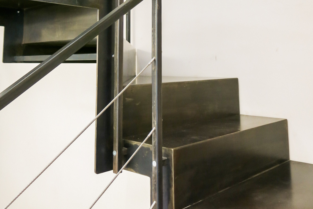 Scala Custom in Ferro con Cosciali a Vista