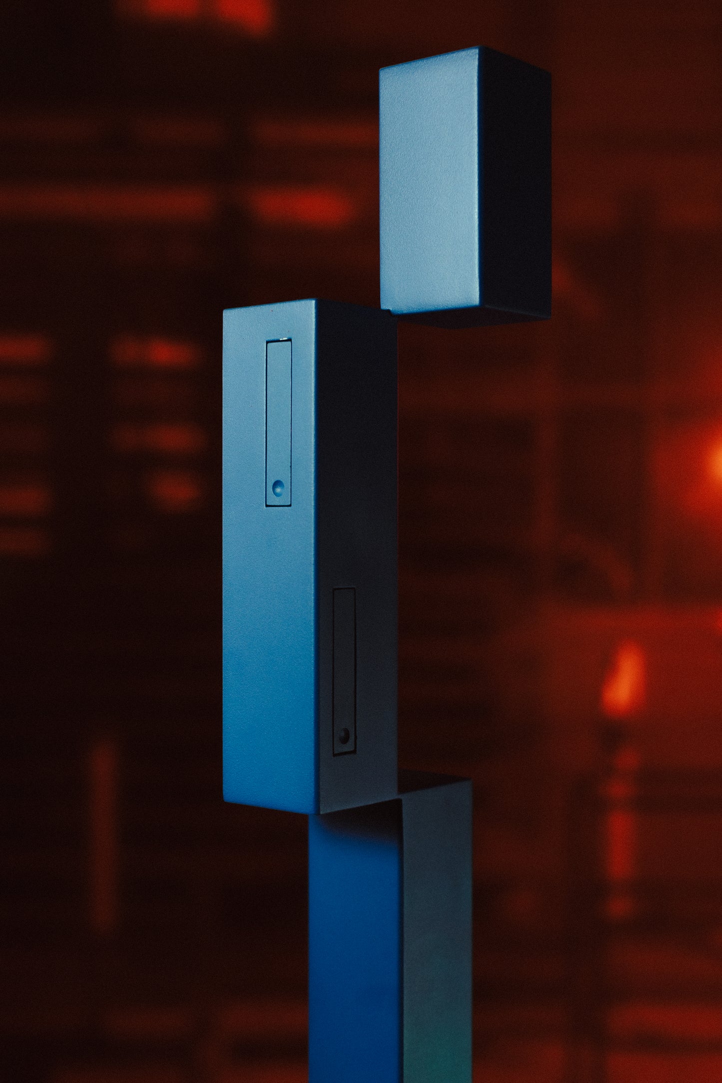 Pixel - hidden coat rack